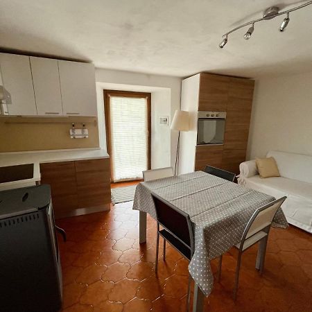 Maison Merlot Appartement Aosta Buitenkant foto